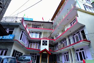 Hotel O Pine View Hotel Manali - 1