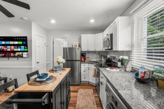 E Passyunk 1BR A Location Extended Stay Oasis - 7