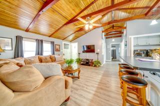 Less Than half Mi to Marina Missouri Lake Getaway - 7