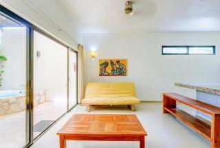 Stay in the Heart of Tulum - best location in Town - 1