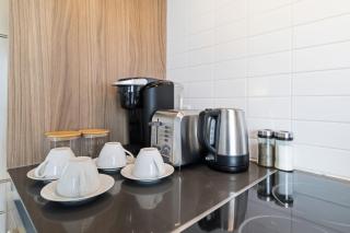 Yorkville Prestige 1 Bedroom Suite - 1
