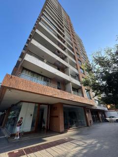 Acogedor, luminoso e insuperable ubicación - 9