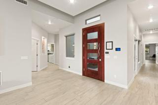 Private Franklin Hills Retreat With A Pool & Views Villa - 3