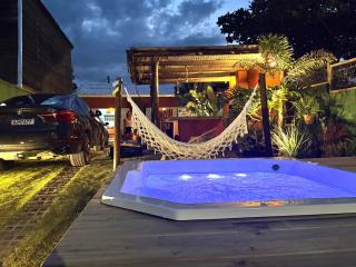 Casa brasileira frente mar com SPA e estacionamento - Florianópolis - 0