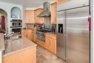 Luxury DT Home Overlooking River with Views of Lake Michigan - 7