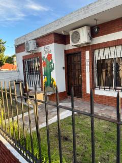 Casa Hotel Cactus 15 minutos desde Ezeiza. - Monte Grande - 8