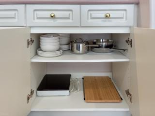 Cozy Escape 2 bdrm suite close to DT UBC & Airport - 4