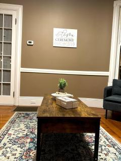 -No42- Elegant Room in a House - 20 min Drive to Downtown & 10 min walk to Commuter Rail at Newton Boston - 8