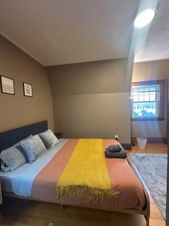 -No42- Elegant Room in a House - 20 min Drive to Downtown & 10 min walk to Commuter Rail at Newton Boston - 5