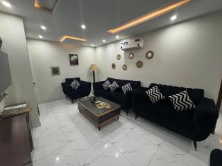 Royal Height Residence Premium Furnished Apartments in Bahria Town Lahore - 4