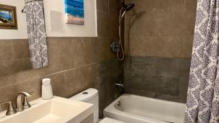 Private Rooms at Miami Centrally Located with free Parking - 6