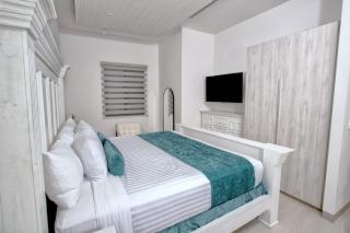 Beachfront 1BR High-Floor Panoramic Views - 6