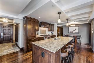 Alpine Getaway - Spacious 2BR & 2BA Near Hiking & Biking - 6