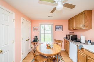 New Kid in Town - King Bed & Sofa Bed - Sleeps 2-4 - 6