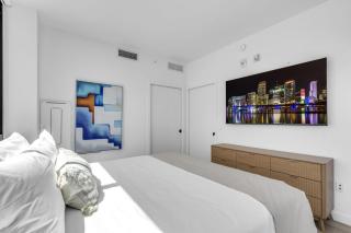 Brand New Downtown Stay 15th Floor Parking Amenities - 5