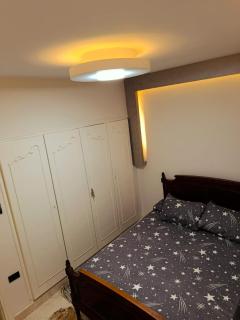 Cozy and comfortable 2 Bedrooms Apartment in Cairo - 6