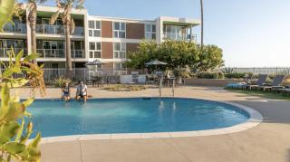 Oceanfront Serenity - 2BR Marina del Rey Luxury Suite - 6