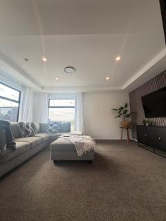 Darfield Retreat - 8