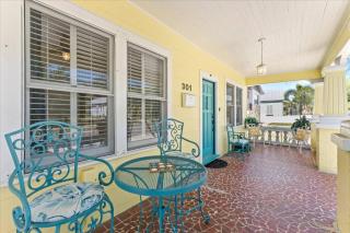 Steps to Sponge Docks | Swim Spa | Old Florida - 5