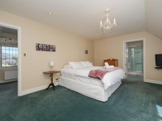 133 Rippingale Road - Peaceful Retreat - Spa Pool & Stunning Gardens! - 8