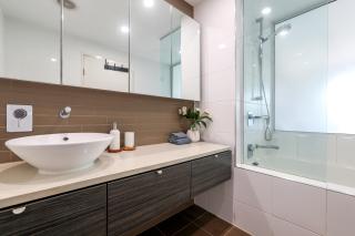 Waterfront Lagoon Suite 1 Bed Luxury Apartment - 6