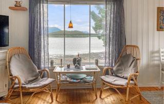 Gorgeous Home In Øydegard With Harbor View - 7