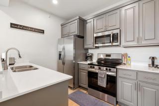Stylish Suite 104 by Downtown & Convention Center! - 1