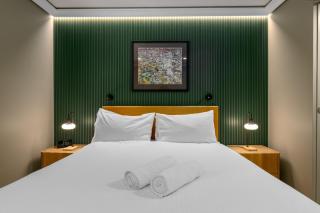 St Kilda Road Central - Pool, Gym & Tennis Court - 4