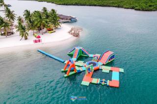 Amore Yacht Ranoh Island Batam - 1