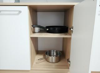 Lovely Cozy Studio Close to Airport Free Parking - 2