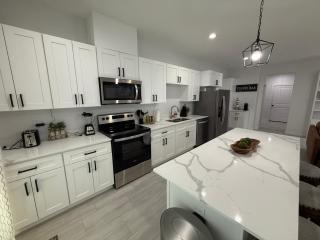 Newly built, private, and cozy - 9