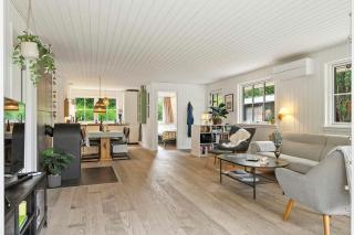 Family-Friendly Cottage Near Ellinge Lyng - 2