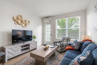 Stylish Suite 201 by Downtown & Convention Center! - 5
