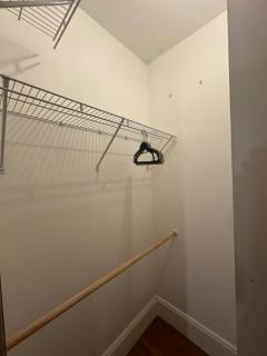 -43- Elegant Spacious Room in a House - 20 min Drive to Downtown & 10 min walk to Commuter Rail at Newton Boston - 4