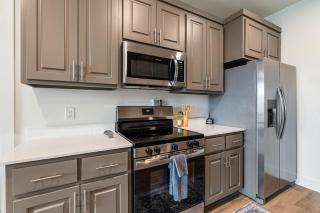 Stylish Suite 202 by Downtown & Convention Center! - 3
