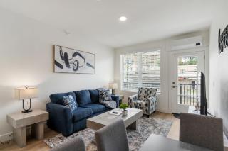 Stylish Suite 202 by Downtown & Convention Center! - 6