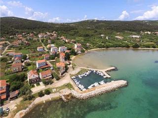 Apartment in Pašman near Adriatic Beaches - 2