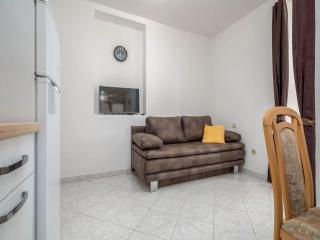 Studio in Valbandon near Brijuni National Park - 9