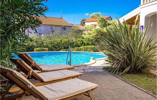Stunning Apartment In Banjol With Swimming Pool - 0