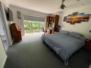 Lang's Beach Luxury Apartment - 7