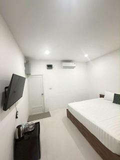 DD Bangrak Hotel - 3