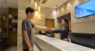 City Comfort Inn Wuhan Optics Valley OuYada Yangjiawan Metro Station - 4