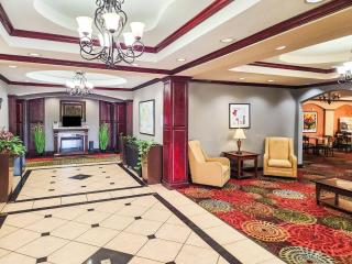 Country Inn & Suites by Radisson, Terrell - 9