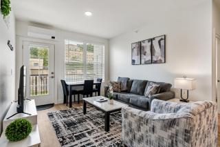 Stylish Suite 204 by Downtown & Convention Center! - 7