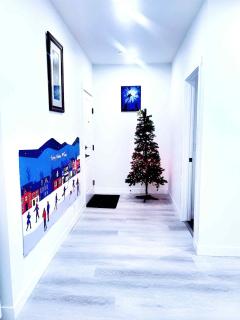 Cozy Room 1 Private Entry Near UofC SAIT Airport - 3