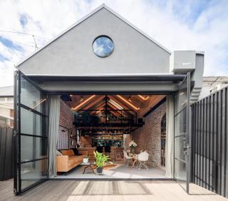 Luxury South Yarra Sanctuary - Cinema & Courtyard - 9