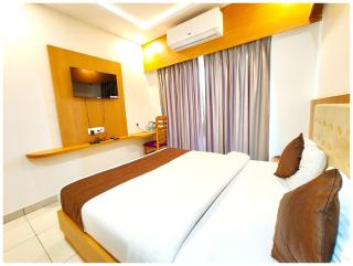 Luxuary Shree Gajanan - Rooftop Sea View - 2