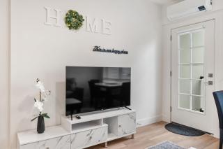 Stylish Suite 205 by Downtown & Convention Center! - 5