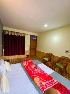 Non Stop Cafe Hostel & Stay - 4