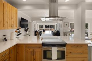 River's Rest - Waterfront Views, Hot Tub, Grill & Fire Pit home - 3